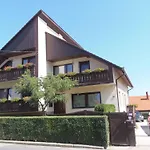 黑维兹瑟恩公寓式酒店 *